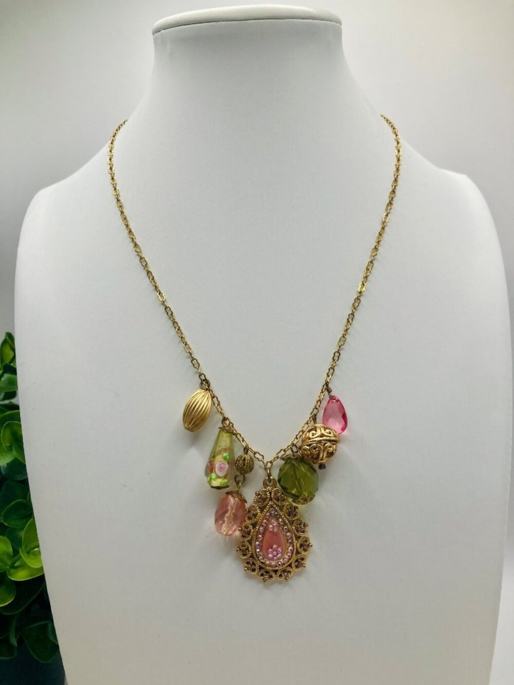 Cookie Lee Gold-Tone Charm Necklace Pink & Green Beads Floral -86B